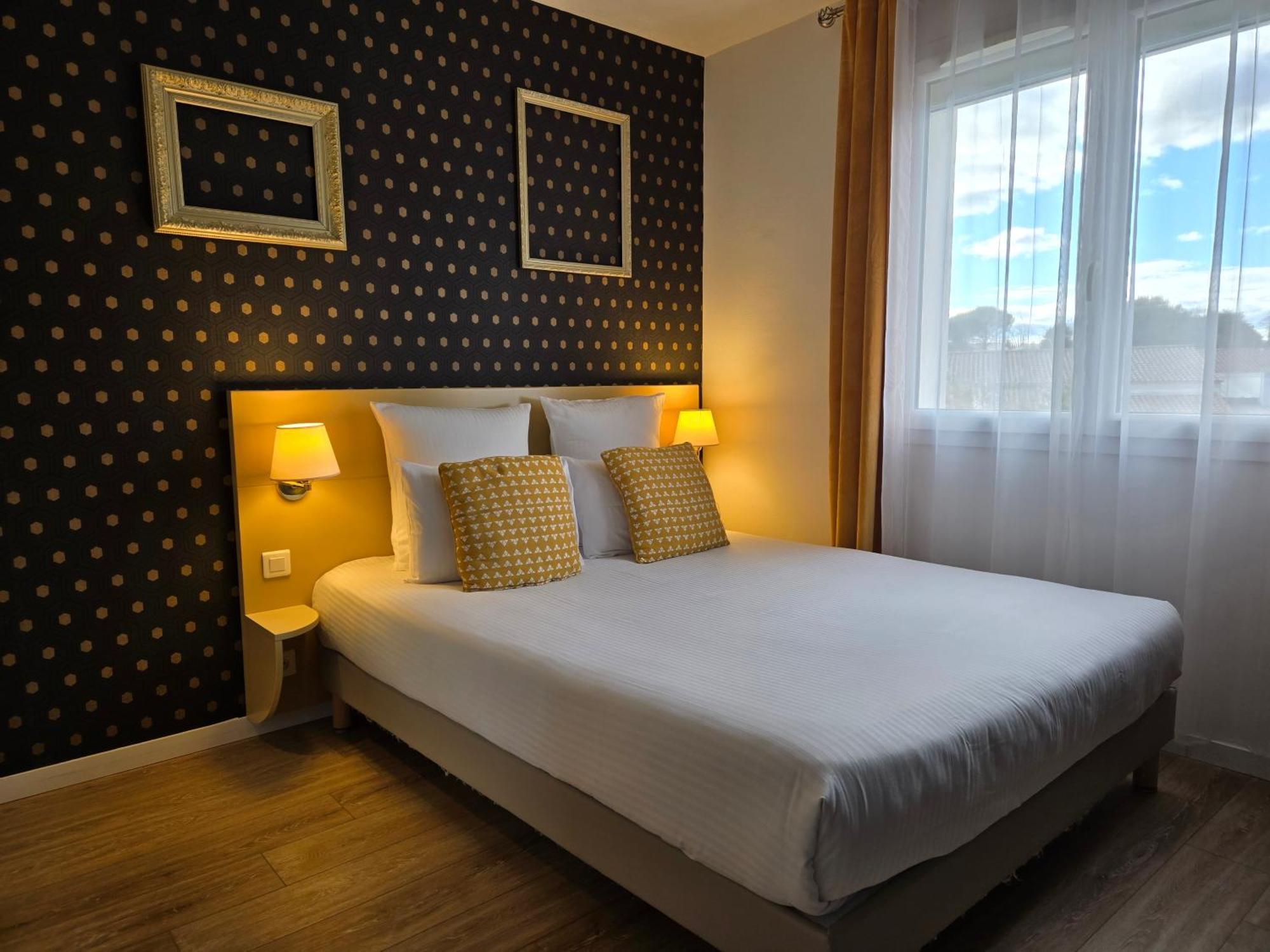 Hotel Le Saint-Genies Uzès Εξωτερικό φωτογραφία