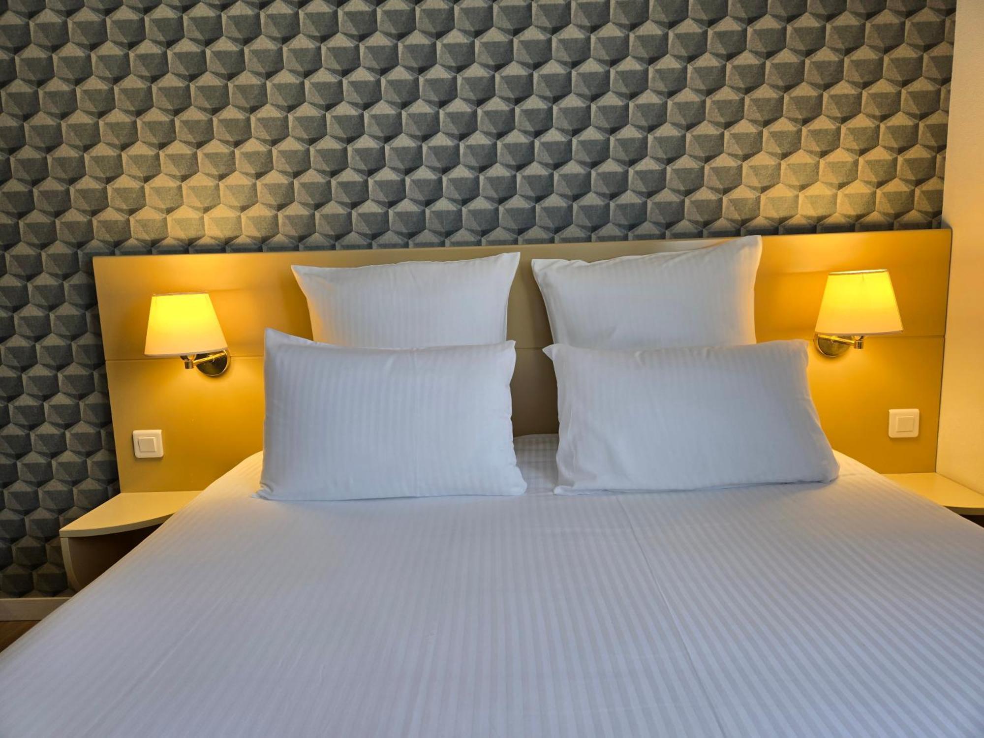 Hotel Le Saint-Genies Uzès Εξωτερικό φωτογραφία