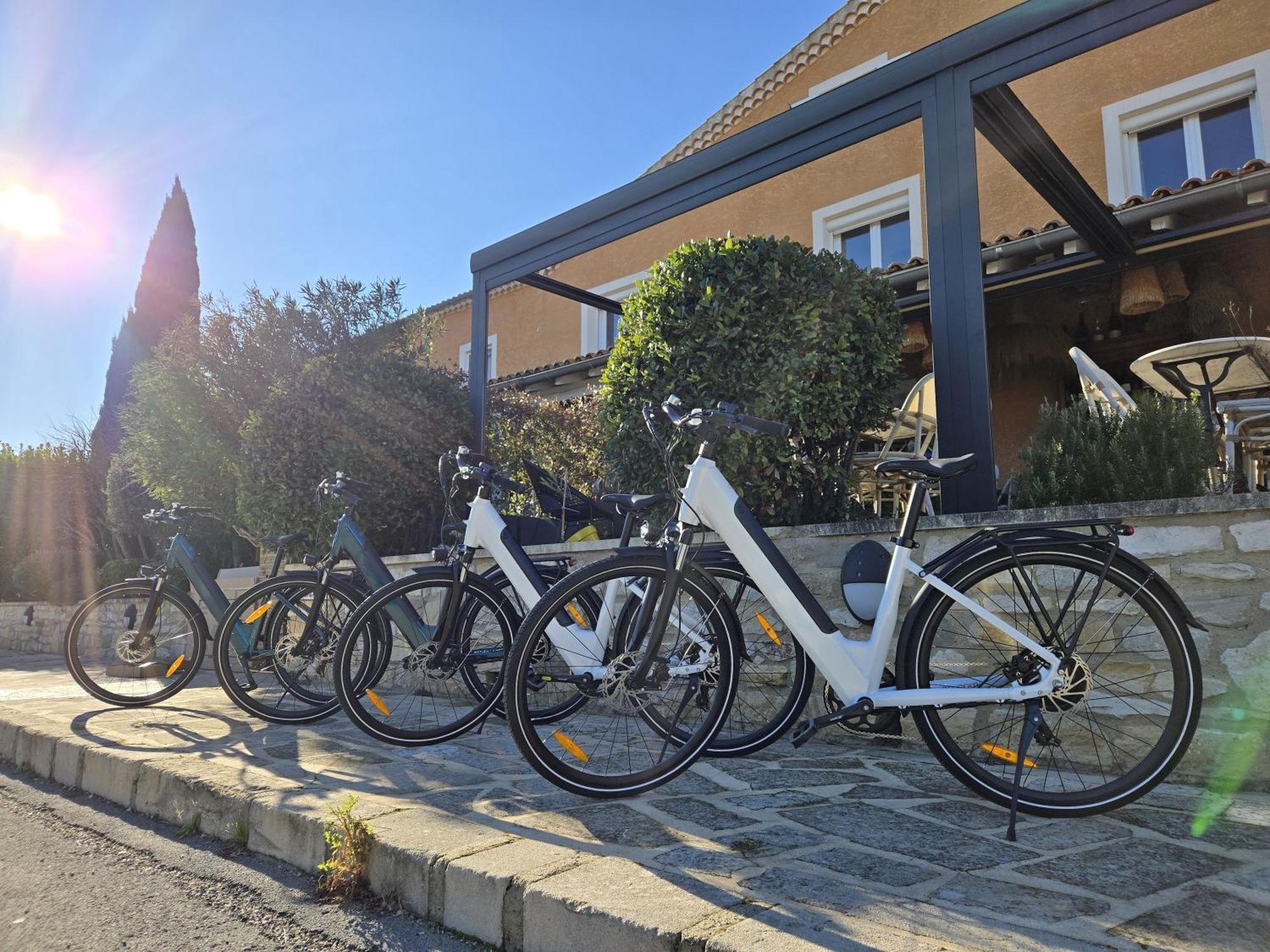 Hotel Le Saint-Genies Uzès Εξωτερικό φωτογραφία