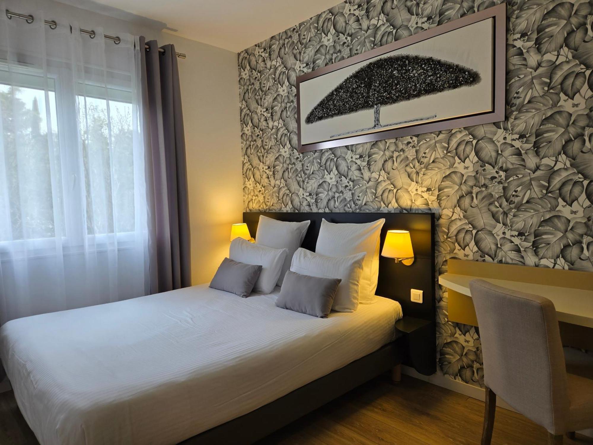 Hotel Le Saint-Genies Uzès Εξωτερικό φωτογραφία
