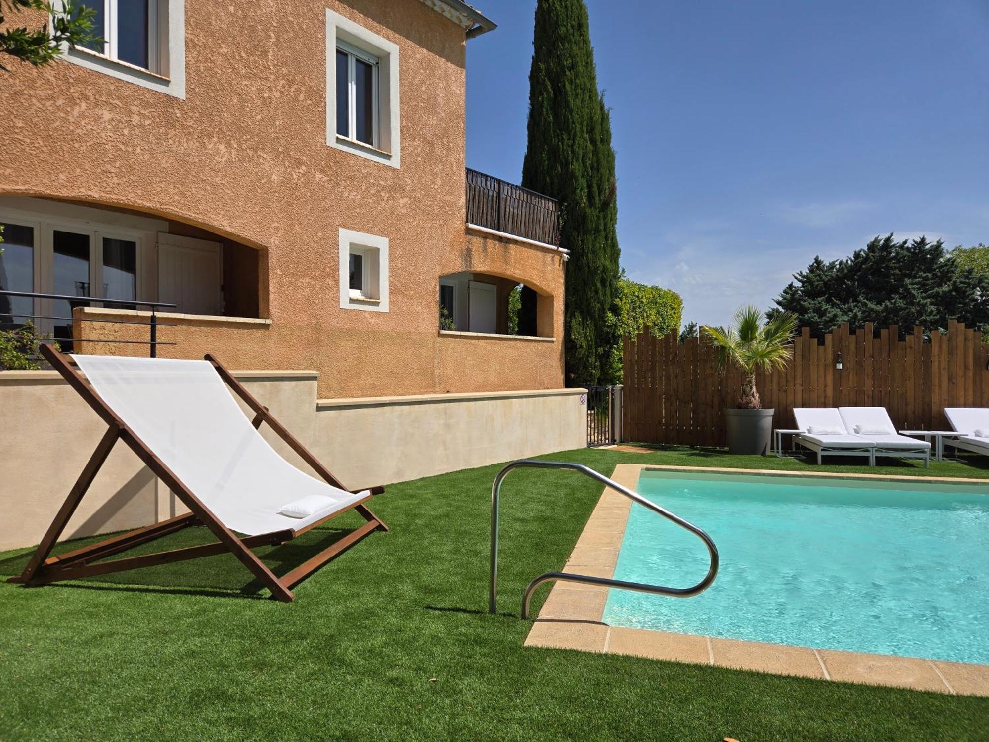 Hotel Le Saint-Genies Uzès Εξωτερικό φωτογραφία