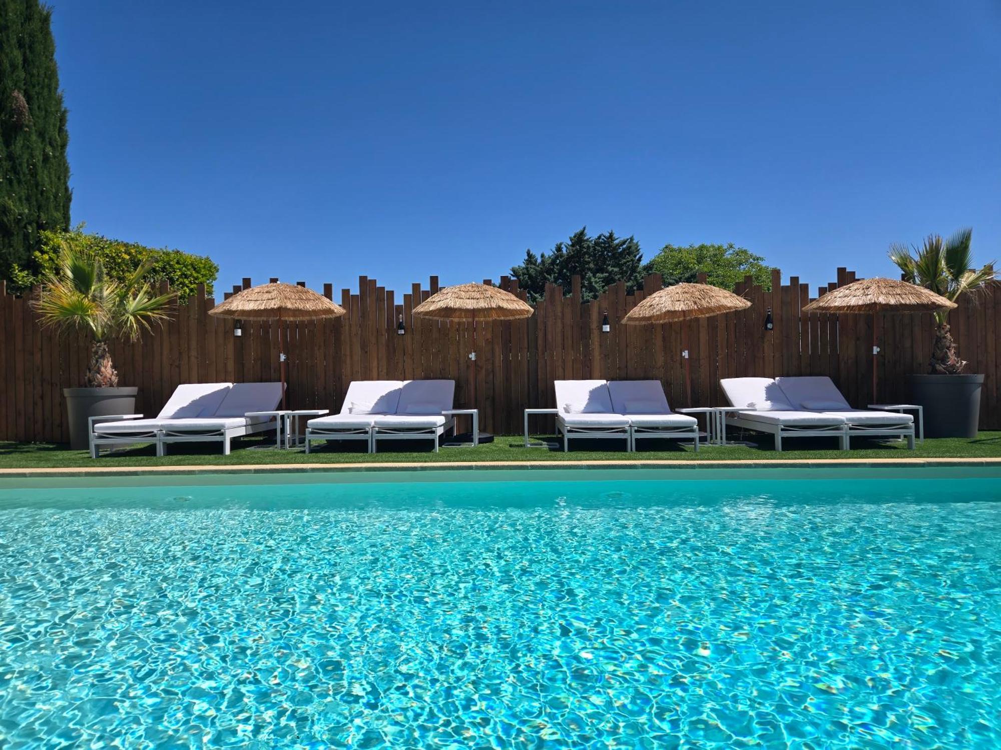 Hotel Le Saint-Genies Uzès Εξωτερικό φωτογραφία